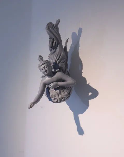 展览回顾 | 回响 ECHO 视频资讯 张嘉宁 ECHO 策展人 Curator 陆佳 Jia 艺术家 Artists 何艺雯 严许雨 张嘉宁 崇真艺客